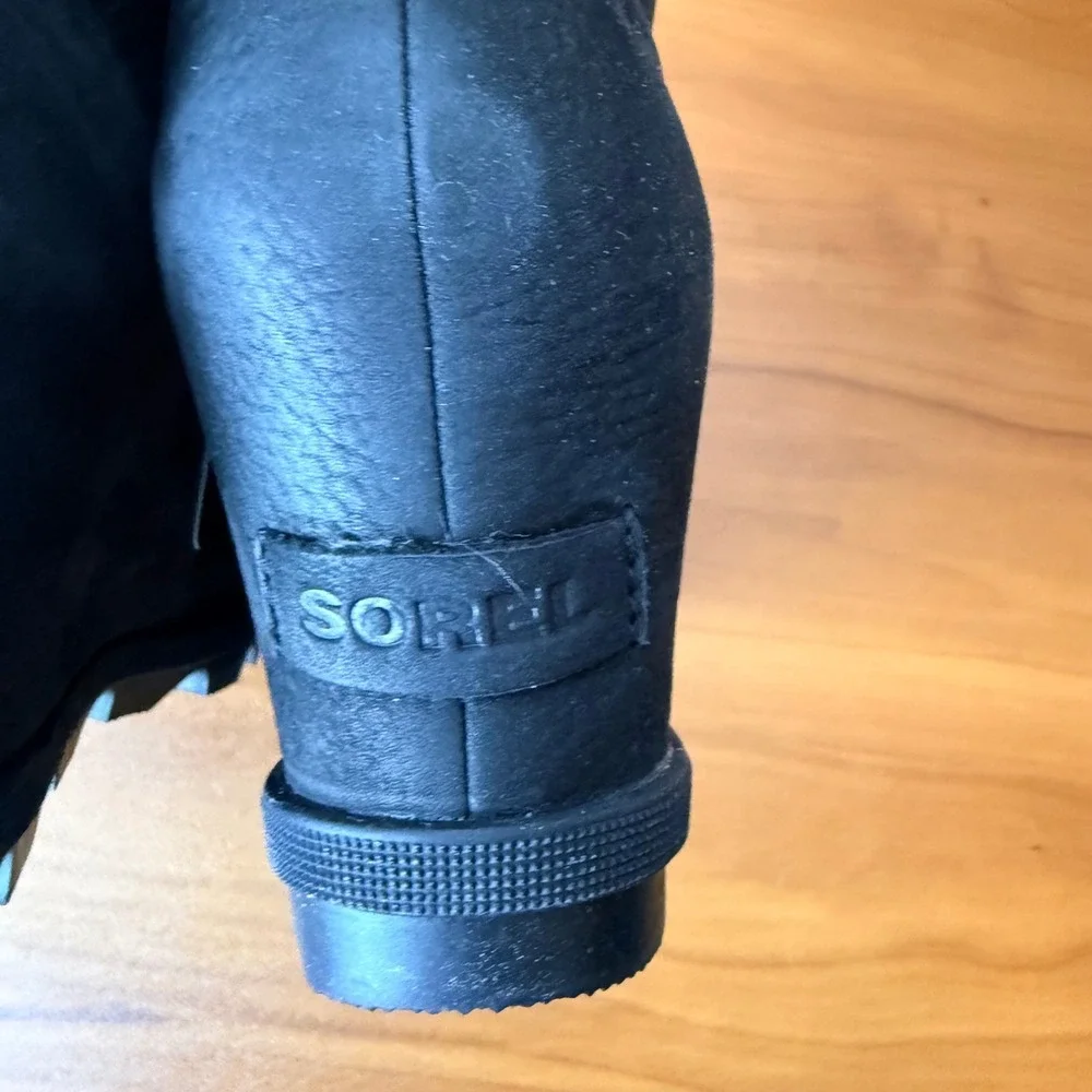 Sorel Joan of Arctic Wedge II Cozy Black Grey Shearling Wedge Boots Womens 8 NEW